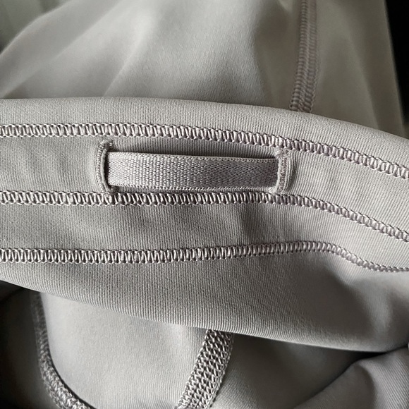 Lululemon High Waisted Light Purple Train Times Leggings 24” ( size 0 ) - Picture 10 of 12